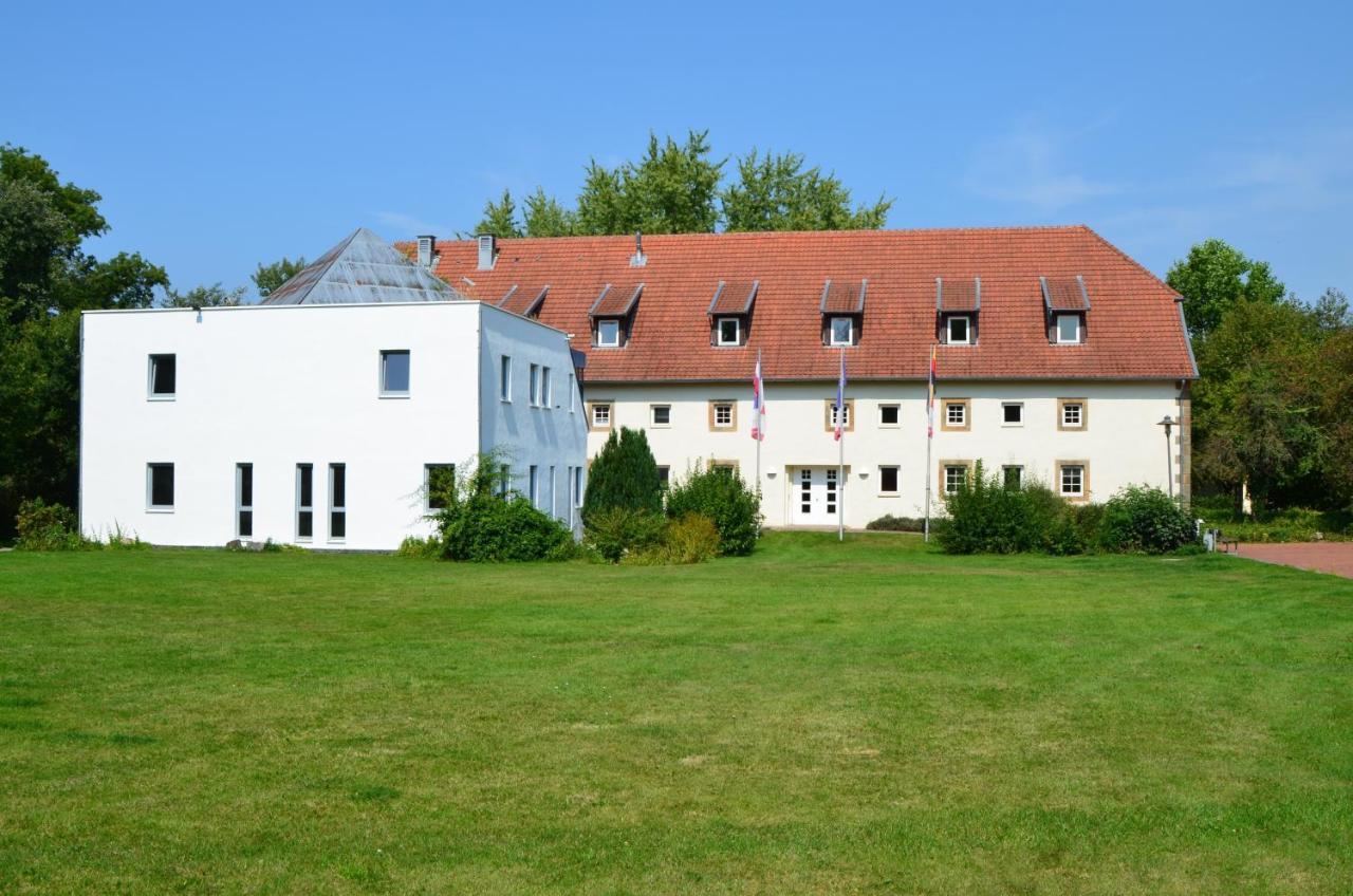 Willebadessen Wohlfuehlhotel Im Schlosspark - Self Checkin מראה חיצוני תמונה